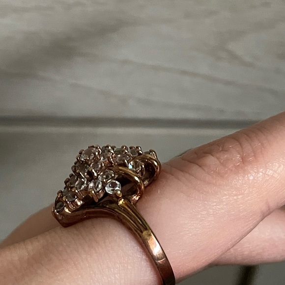 • Vintage Bouquet Ring • - Picture 12 of 16